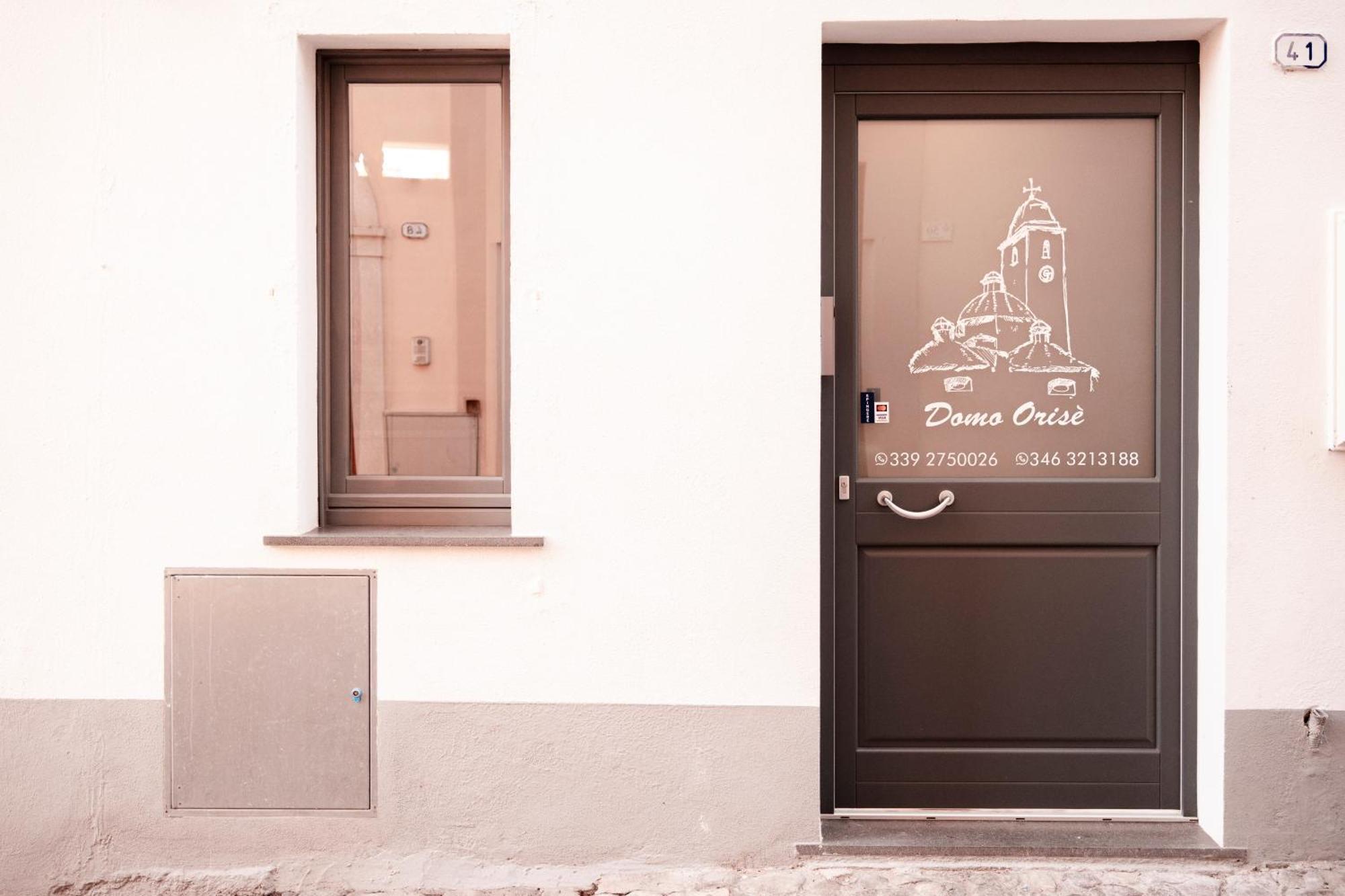 Domo Orise Alloggio In Pieno Centro โอโรเซย ภายนอก รูปภาพ